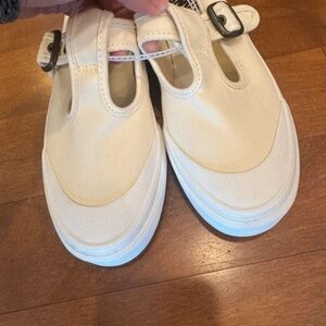 Kids Cream Canvas Mary Jane Sandals with Buckle Strap